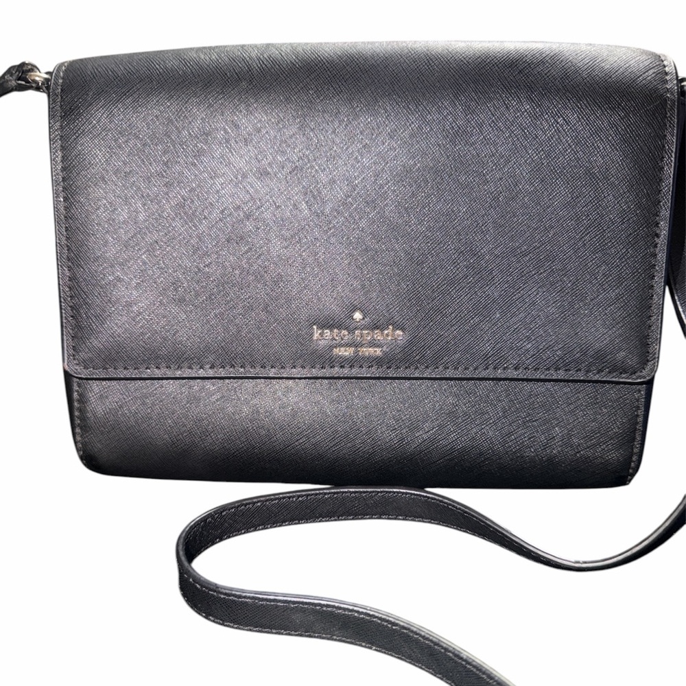 Kate Spade Cove Street Dody Crossbody bag in black saffiano crosshatch leather